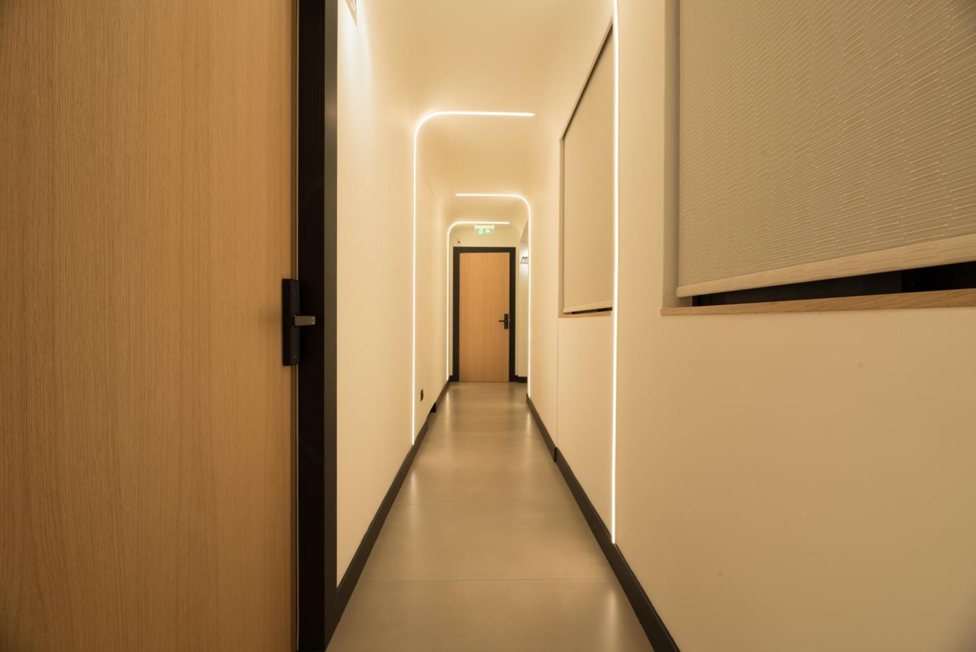 Athensowl Aparthotel ภายนอก รูปภาพ