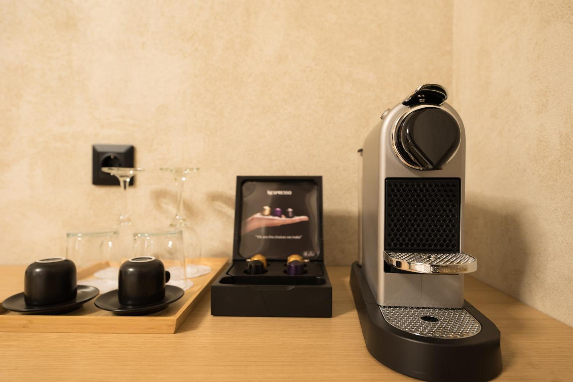Athensowl Aparthotel ภายนอก รูปภาพ