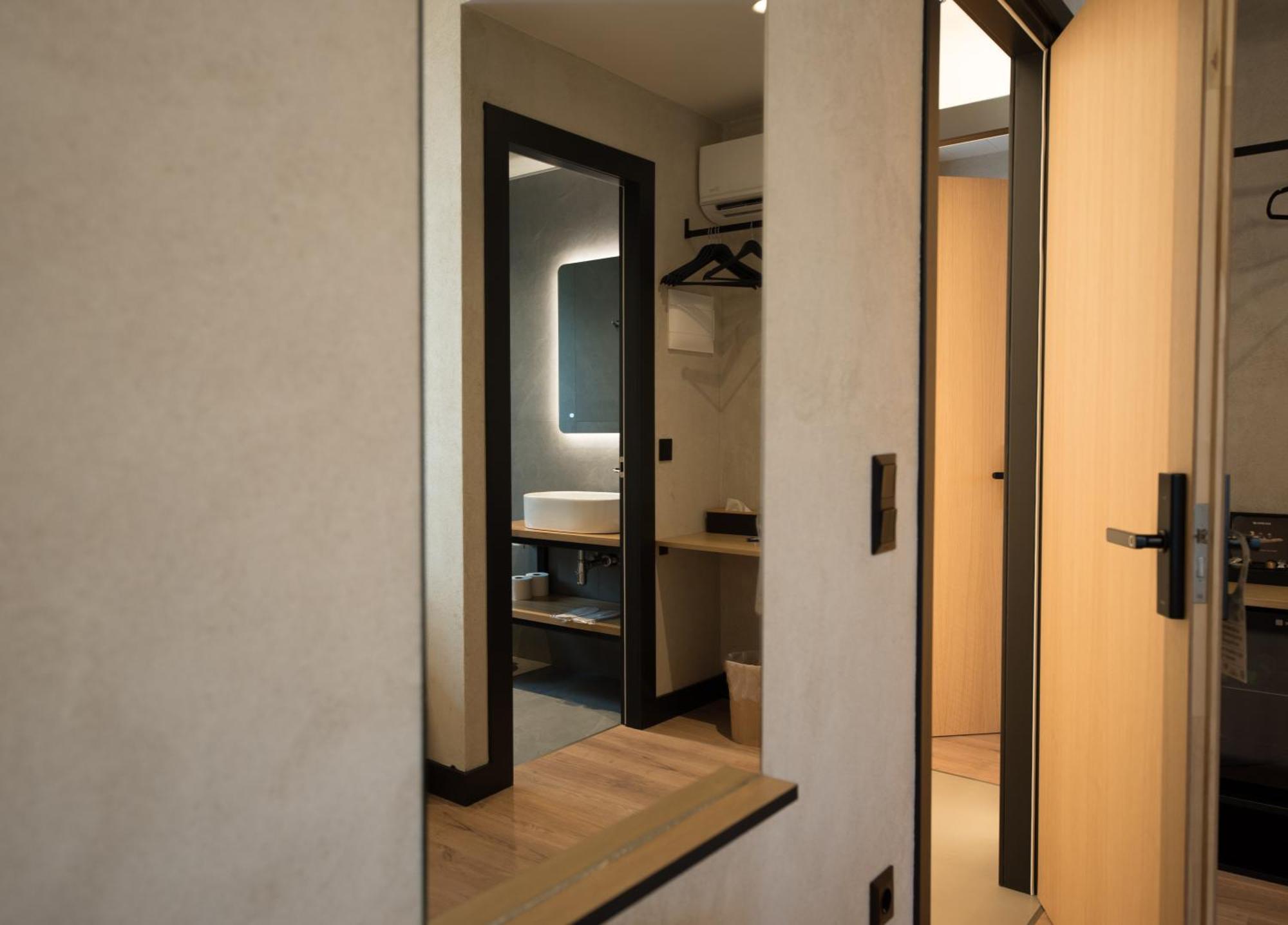 Athensowl Aparthotel ภายนอก รูปภาพ